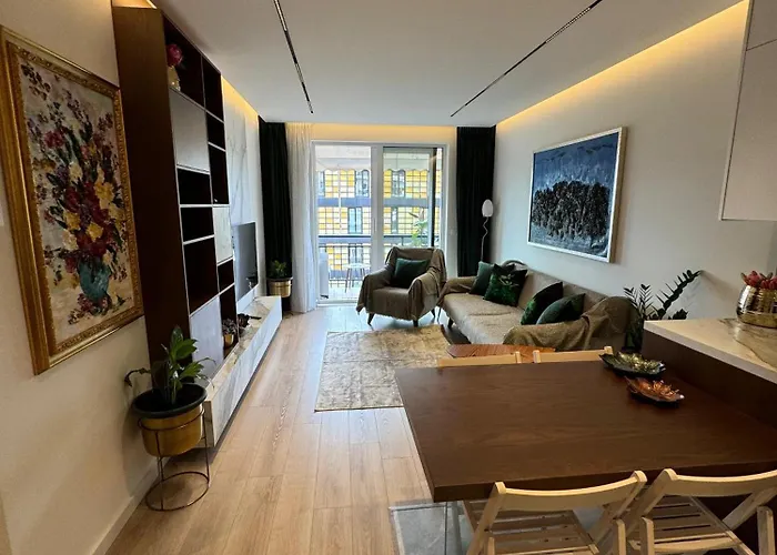 Adam's House アパート *